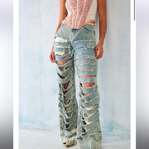 Extreme low-rise ripped Jeans by Jaded London